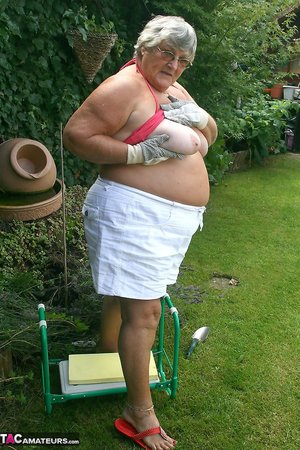 TAC Amateurs picture collection featuring Grandma Libby xxx gallery 274327